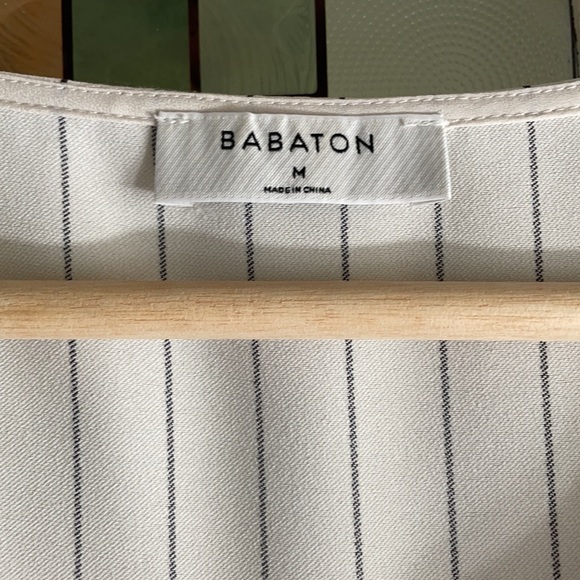 Aritzia tank top - Picture 2 of 4